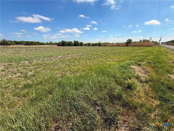 5 Acres of Residential Land for Sale in Moody, Texas