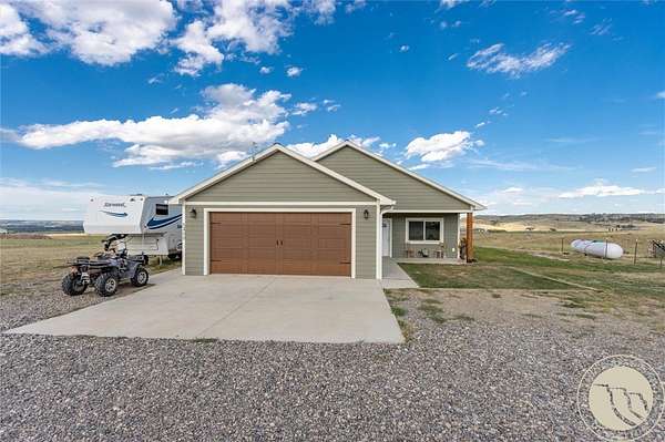 10.1 Acres of Land with Home for Sale in Huntley, Montana