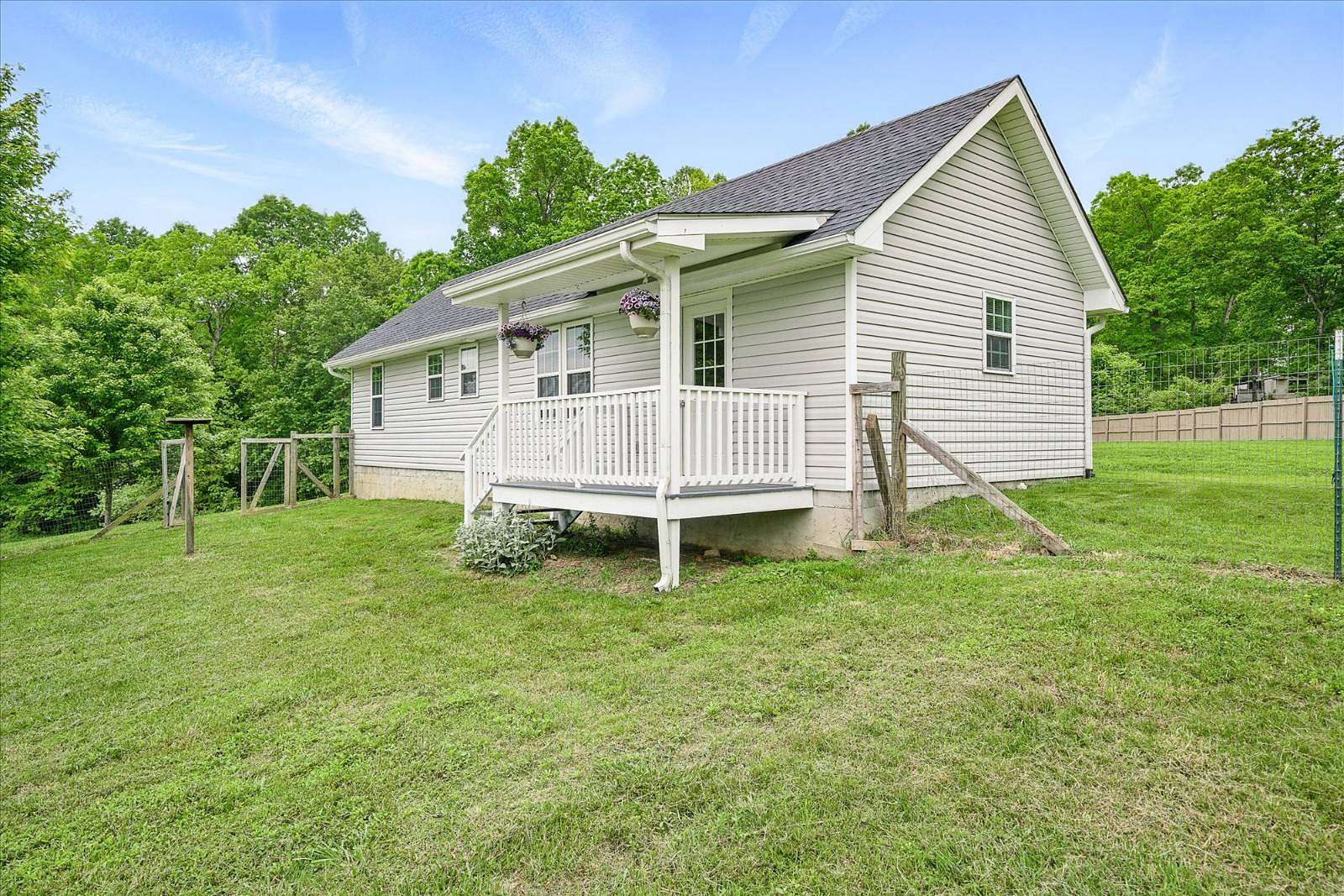 4 Acres of Land with Home for Sale in Crossville, Tennessee