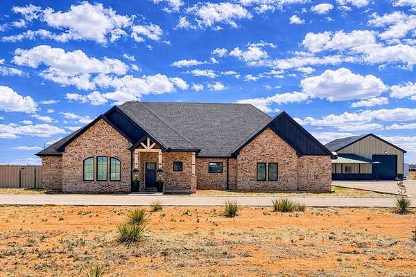 2.25 Acres of Land with Home for Sale in Seminole, Texas