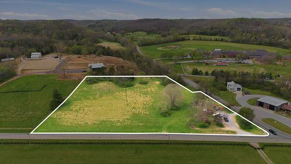 5 Acres of Land for Sale in Franklin, Tennessee