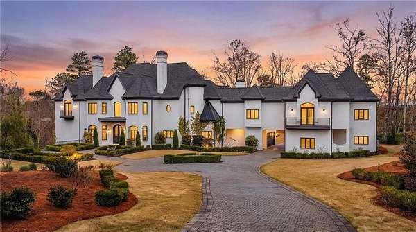 2 Acres of Land with Home for Sale in Atlanta, Georgia