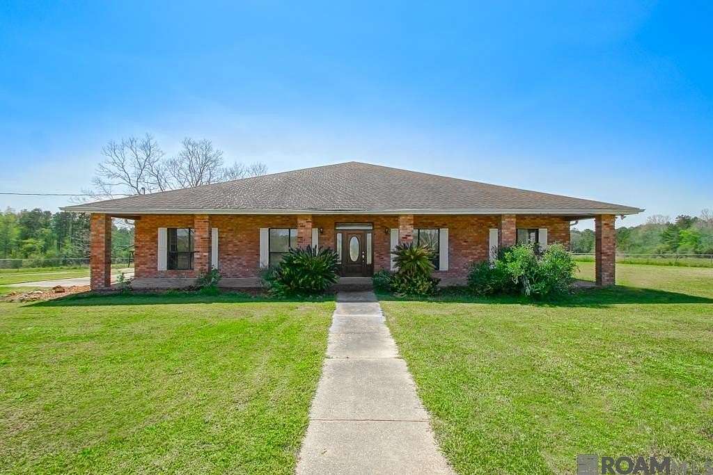 2 Acres of Land with Home for Sale in Greensburg, Louisiana