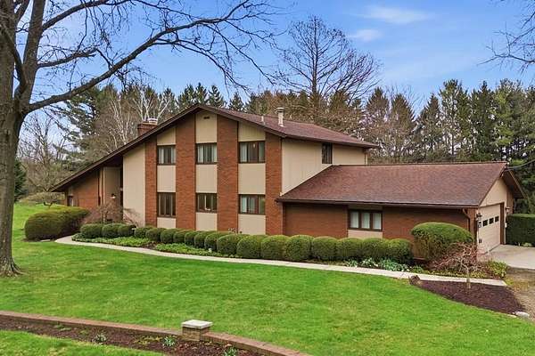 3.67 Acres of Land with Home for Sale in Mansfield, Ohio