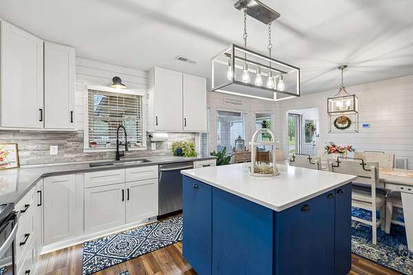 1.55 Acres of Land with Home for Sale in Columbia, Tennessee