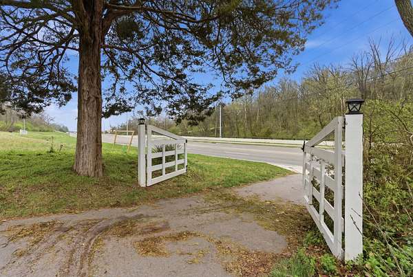 14.3 Acres of Land for Sale in Brentwood, Tennessee