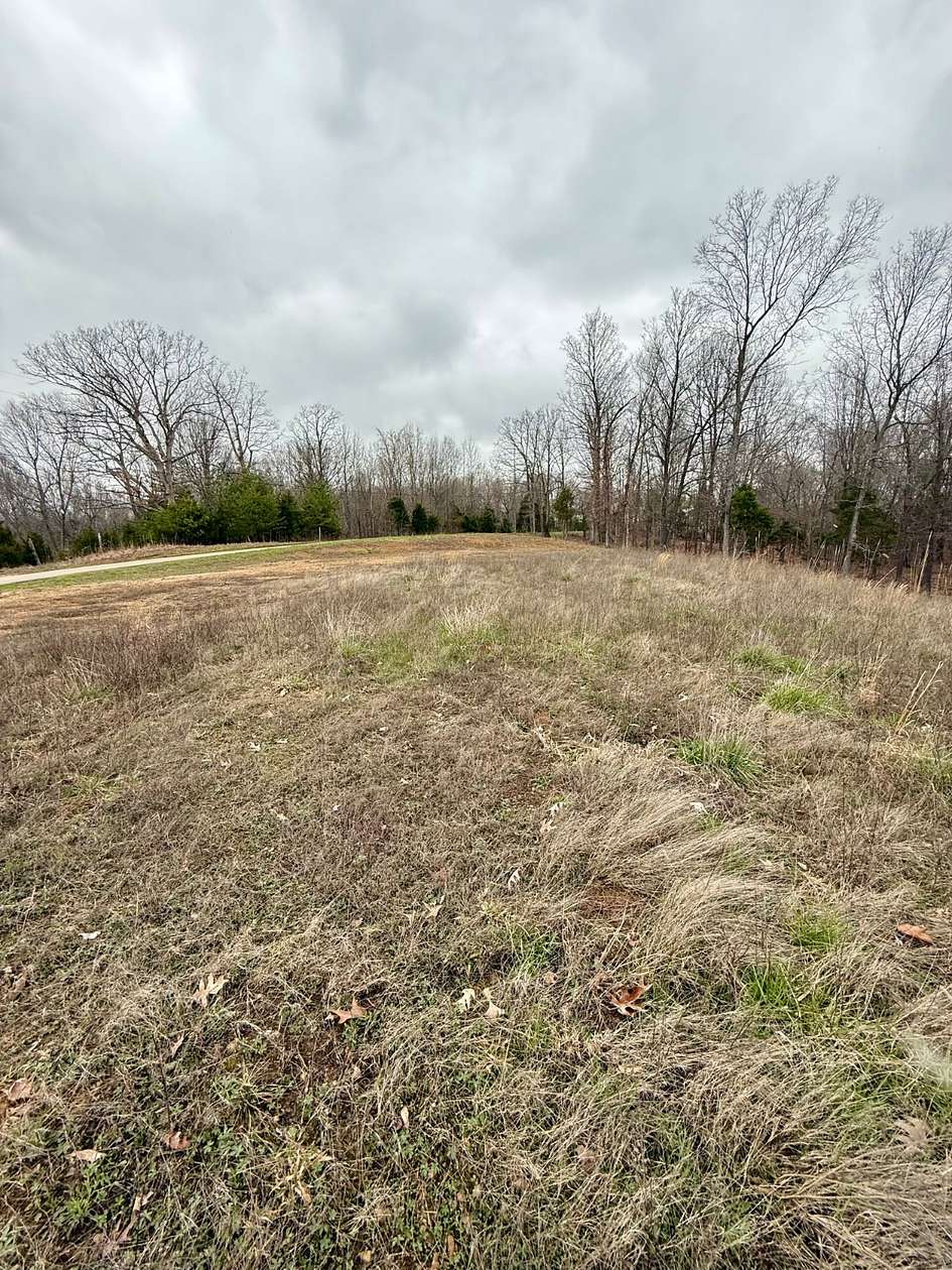 2.79 Acres of Residential Land for Sale in Central City, Kentucky