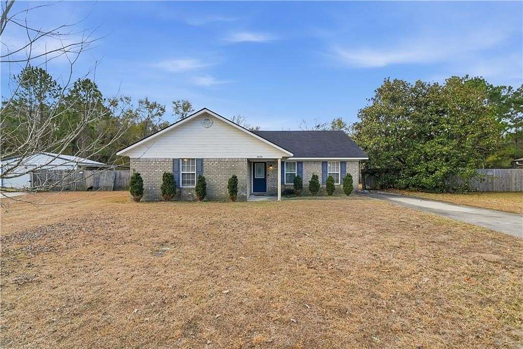 2 Acres of Land with Home for Sale in Hinesville, Georgia