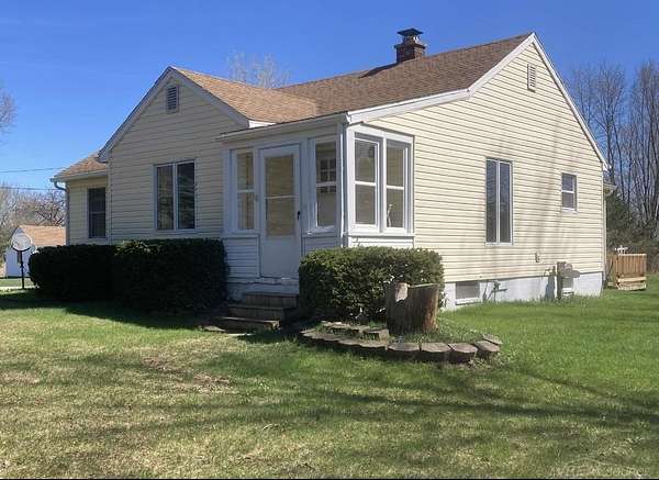 10 Acres of Land with Home for Sale in Allenton, Michigan