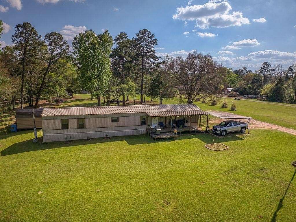 22 Acres of Land with Home for Sale in Kilgore, Texas