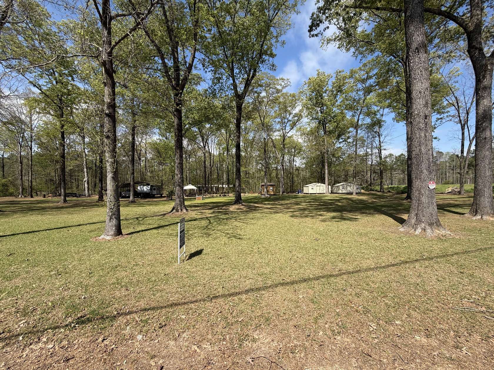 2.5 Acres of Residential Land for Sale in Aberdeen, Mississippi