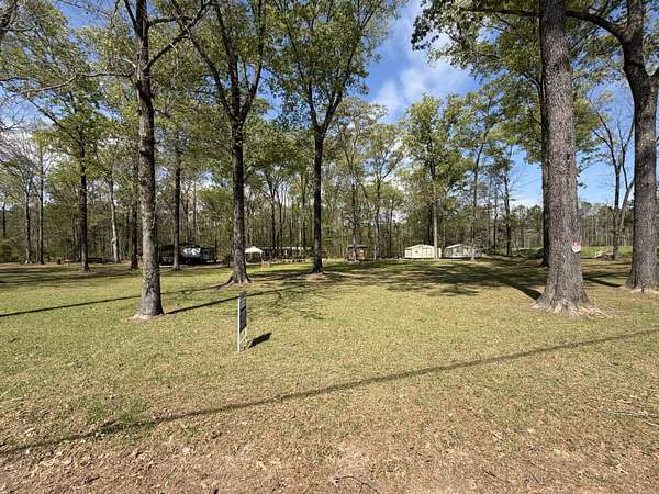 2.5 Acres of Residential Land for Sale in Aberdeen, Mississippi