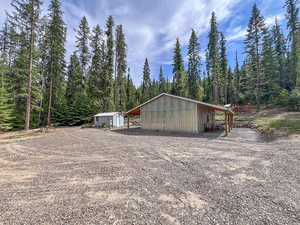 5.1 Acres of Land with Home for Sale in Kettle Falls, Washington