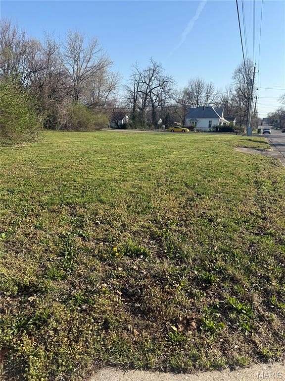 0.33 Acres of Residential Land for Sale in Lebanon, Missouri