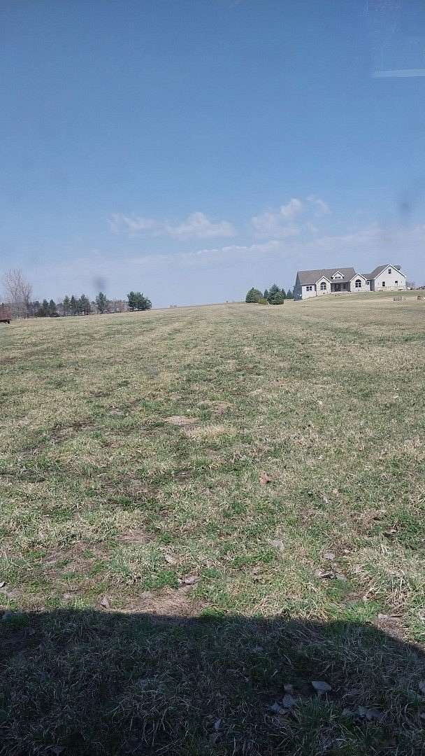 5 Acres of Residential Land for Sale in Hebron, Illinois