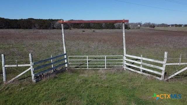 27 Acres of Recreational & Residential Land for Sale in Moody, Texas