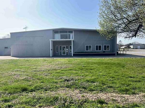 11 Acres of Commercial Land for Sale in Mount Carmel, Illinois