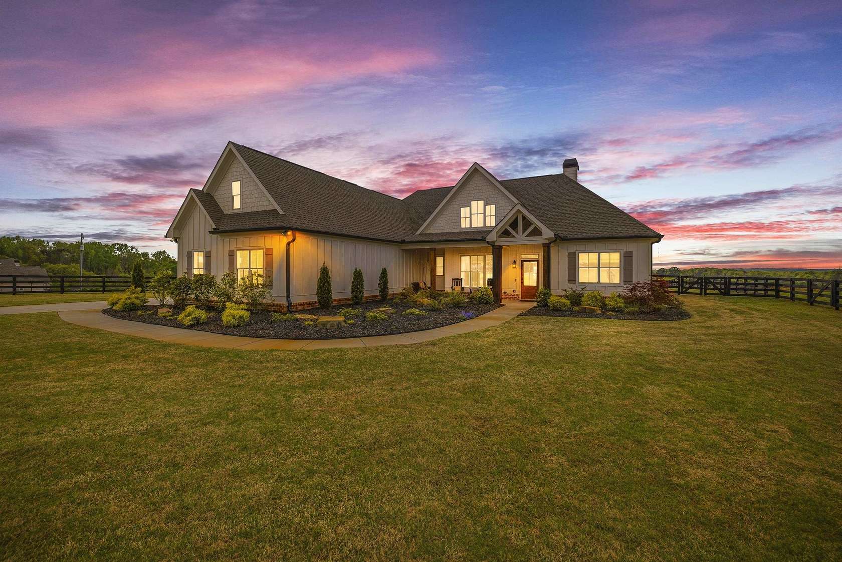 6 Acres of Land with Home for Sale in Madison, Georgia