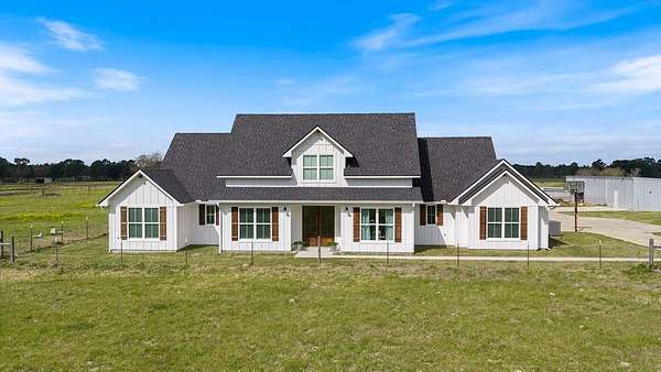 5 Acres of Land with Home for Sale in Lufkin, Texas