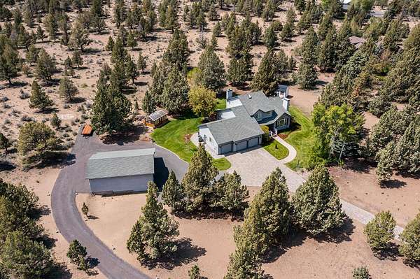 4.79 Acres of Land with Home for Sale in Bend, Oregon