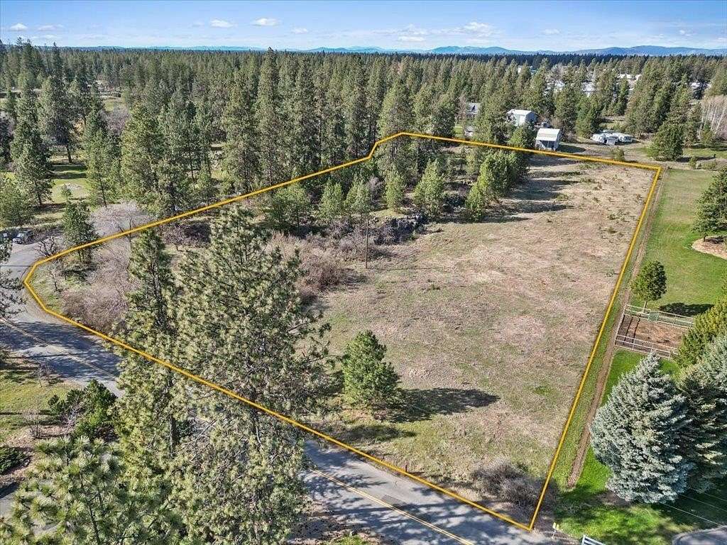 5 Acres of Residential Land for Sale in Spokane, Washington