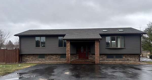 2.9 Acres of Land with Home for Lease in Hillsdale, New York