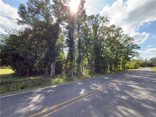3.1 Acres of Residential Land for Sale in Maurepas, Louisiana