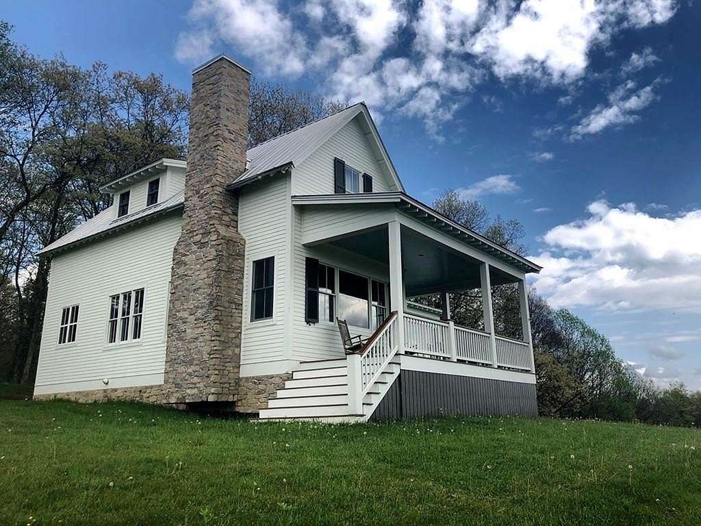 105 Acres of Land with Home for Sale in Fancy Gap, Virginia