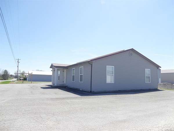 2.28 Acres of Improved Mixed-Use Land for Sale in Russell Springs, Kentucky