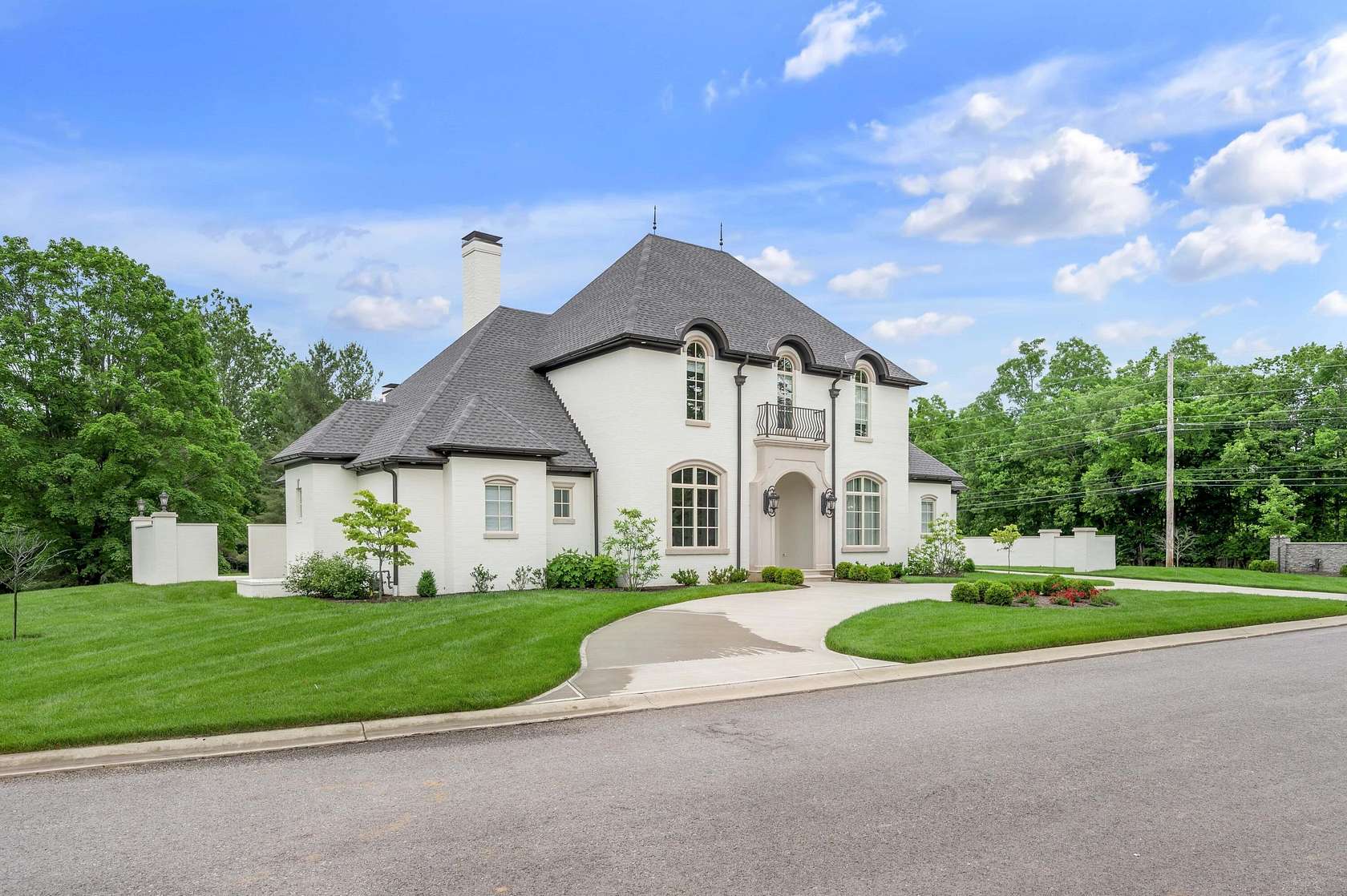 1.75 Acres of Land with Home for Sale in Nicholasville, Kentucky
