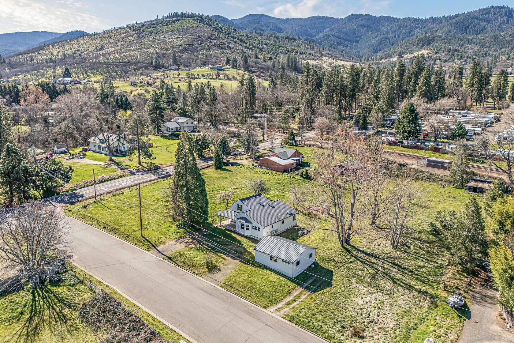 1.57 Acres of Land with Home for Sale in Ashland, Oregon
