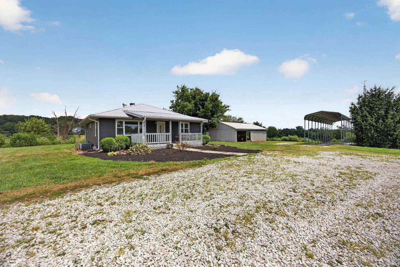 25 Acres of Land with Home for Sale in Owensburg, Indiana