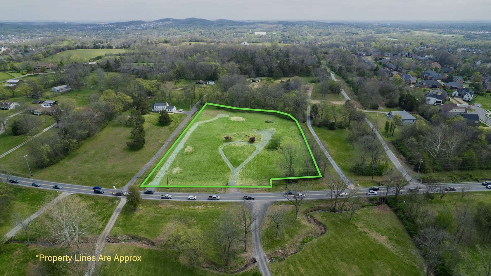 4 Acres of Residential Land for Sale in Hendersonville, Tennessee