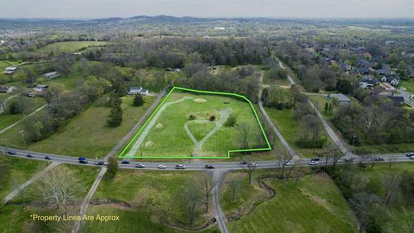 4 Acres of Residential Land for Sale in Hendersonville, Tennessee