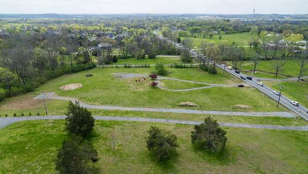 4 Acres of Residential Land for Sale in Hendersonville, Tennessee