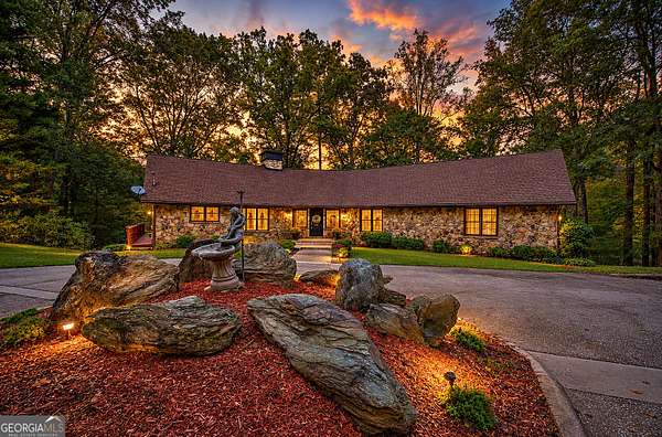 33.4 Acres of Land with Home for Sale in Dallas, Georgia