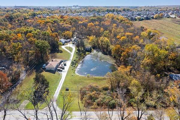 18.8 Acres of Recreational Land with Home for Sale in Kansas City, Kansas