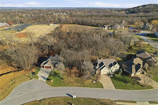 0.33 Acres of Residential Land for Sale in Leavenworth, Kansas