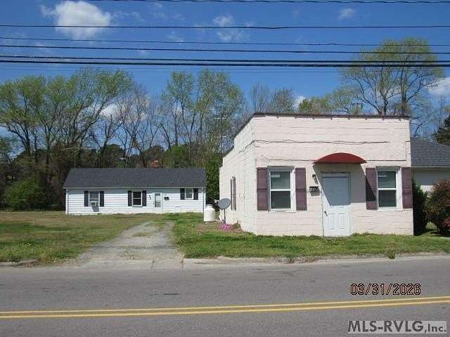 52 Acres of Land with Home for Sale in Murfreesboro, North Carolina