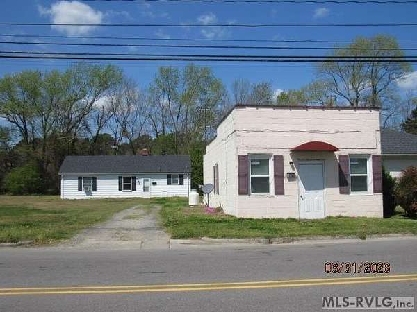 52 Acres of Land with Home for Sale in Murfreesboro, North Carolina