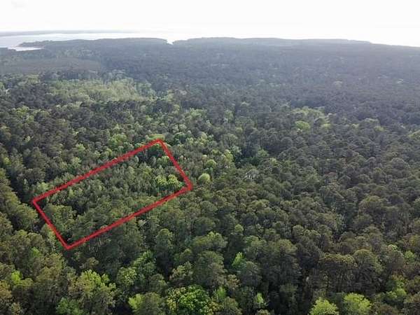 5.13 Acres of Residential Land for Sale in Broaddus, Texas