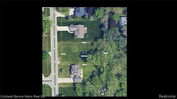 0.46 Acres of Residential Land for Sale in Flint, Michigan