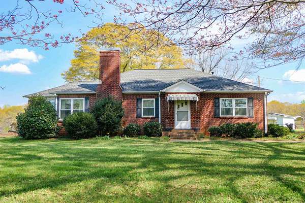 14.1 Acres of Land with Home for Sale in Gaffney, South Carolina