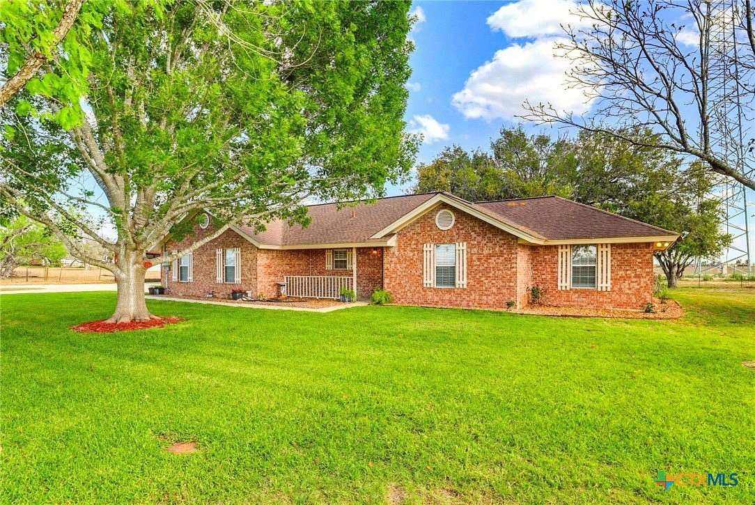 4 Acres of Land with Home for Sale in Stockdale, Texas