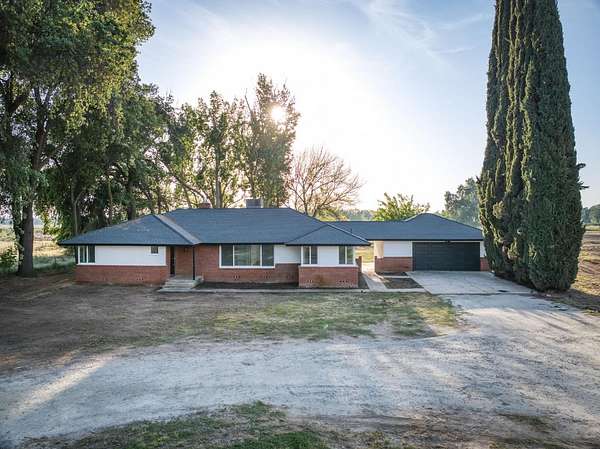 5.8 Acres of Land with Home for Sale in Sanger, California