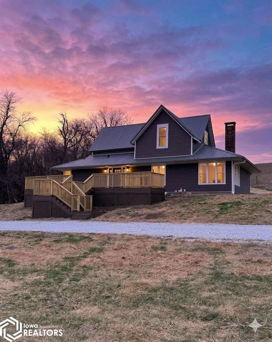 5.5 Acres of Land with Home for Sale in Sigourney, Iowa