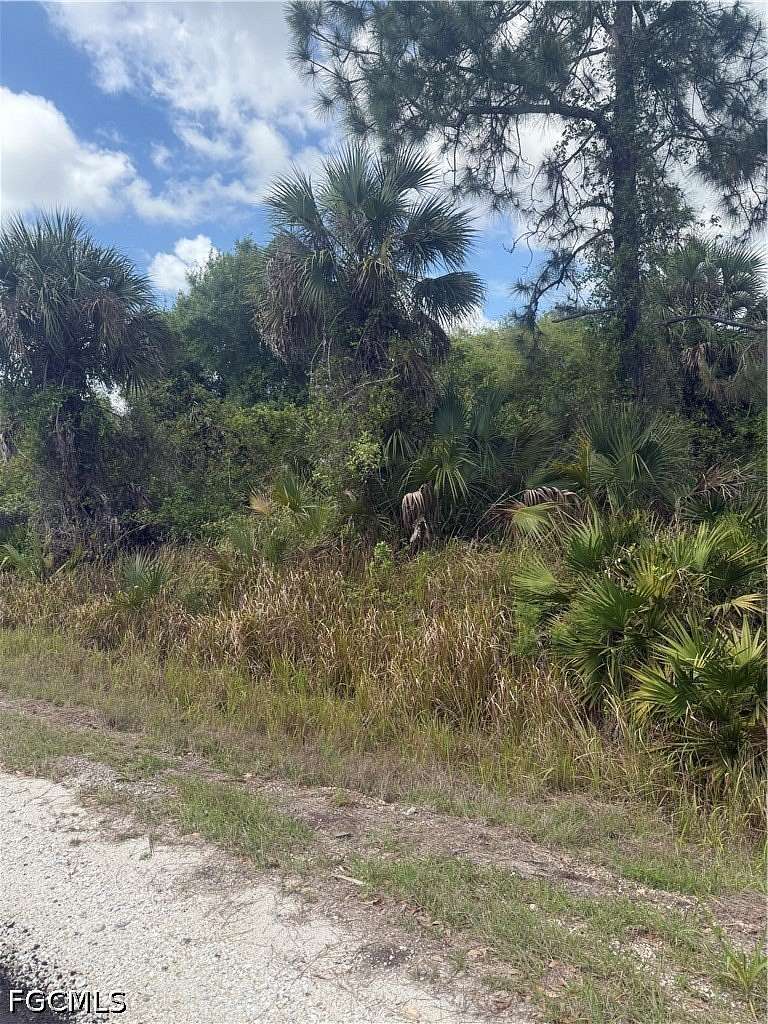 0.5 Acres of Residential Land for Sale in Lehigh Acres, Florida
