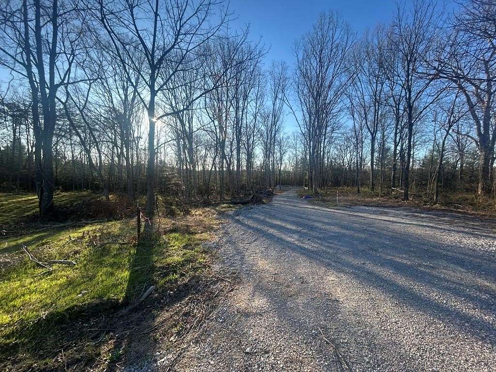 4.14 Acres of Residential Land for Sale in Allardt, Tennessee
