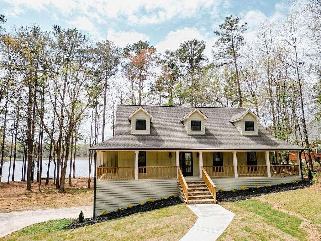 2.2 Acres of Land with Home for Sale in Whitesburg, Georgia