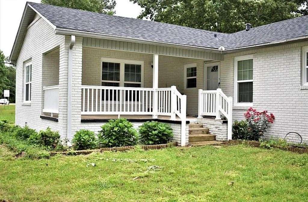 2.47 Acres of Land with Home for Sale in Taylor, Arkansas